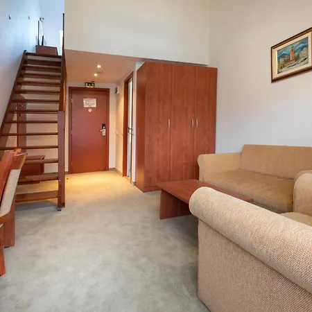 Np House- Social Hotel&coworking By Networking Premium, Free Shuttle Отель