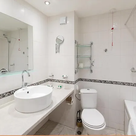 Np House- Social Hotel&coworking By Networking Premium, Free Shuttle فندق 4*