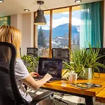 Odaya & Coworking By Np House Хотел 4*