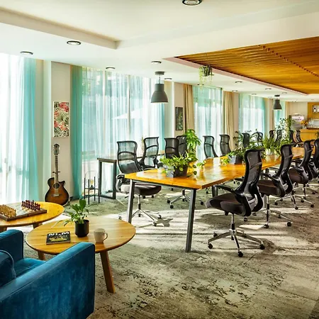 Np House- Social Hotel&coworking By Networking Premium, Free Shuttle