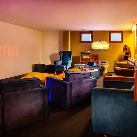 Np House- Social Hotel&coworking By Networking Premium, Free Shuttle Hotel Bansko