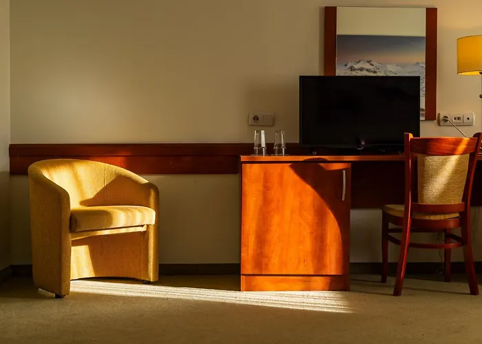 Np House- Social Hotel&coworking By Networking Premium, Free Shuttle 4*