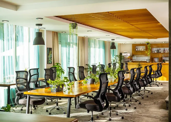 호텔 Np House- Social Hotel&coworking By Networking Premium, Free Shuttle 반스코