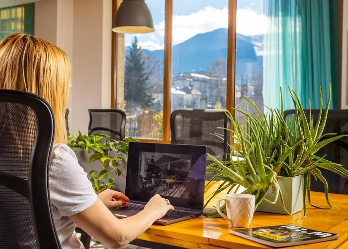 Np House- Social Hotel&coworking By Networking Premium, Free Shuttle 호텔 4*