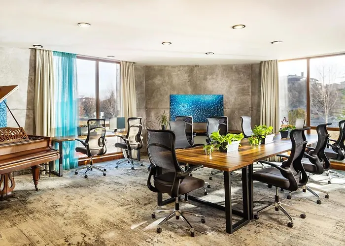 Np House- Social Hotel&coworking By Networking Premium, Free Shuttle 호텔 4*