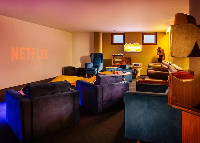 Np House- Social Hotel&coworking By Networking Premium, Free Shuttle